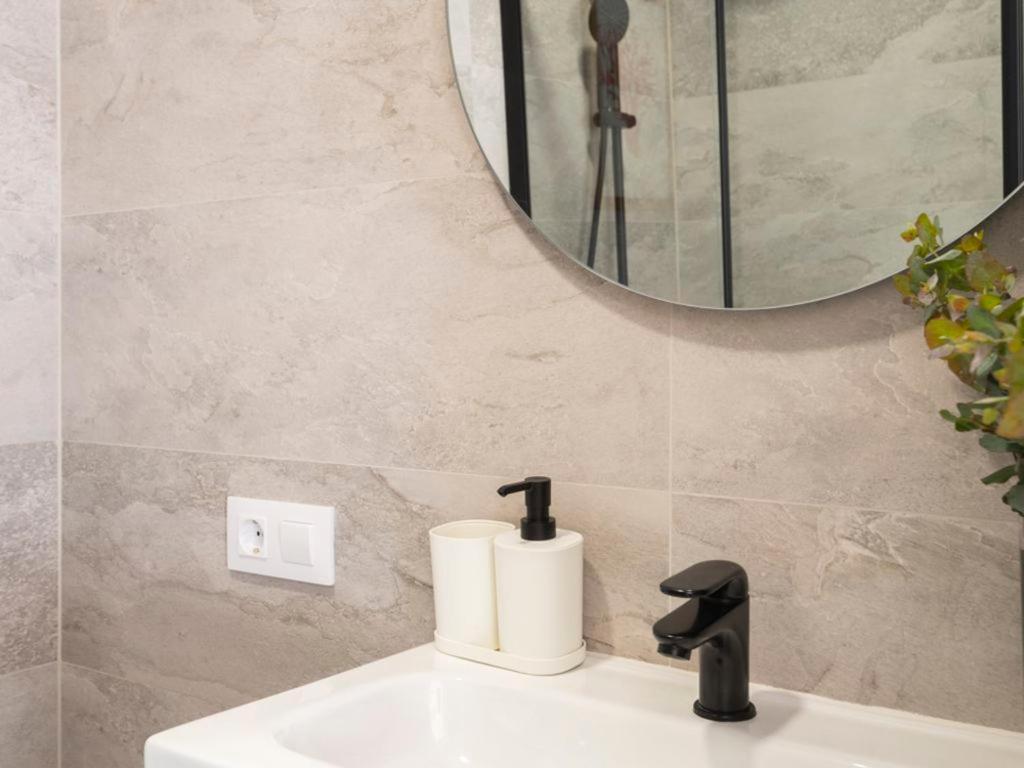 Elegante Apartamento En El Centro. Nuevo! 桑坦德 外观 照片